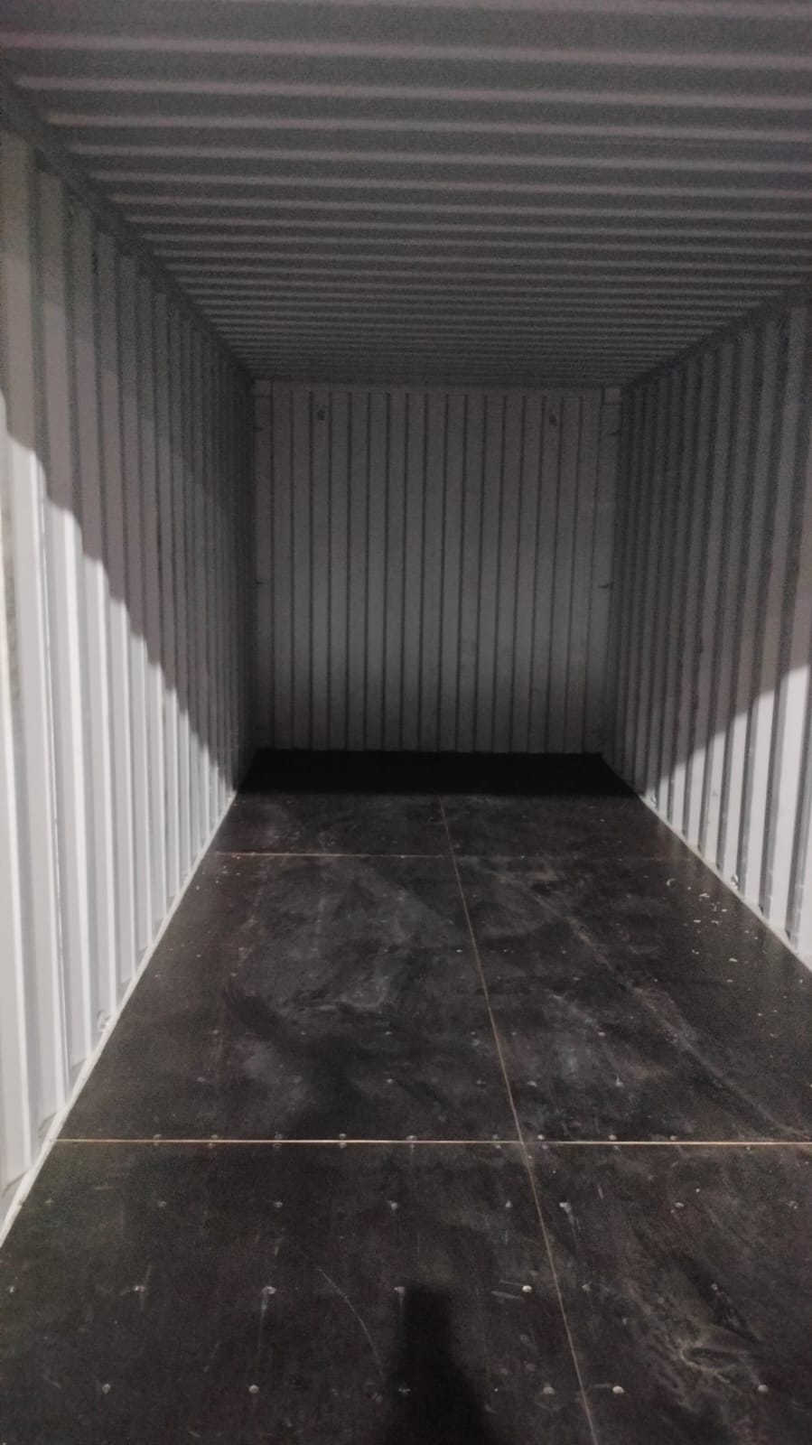 Top Notch Tiles truck loading