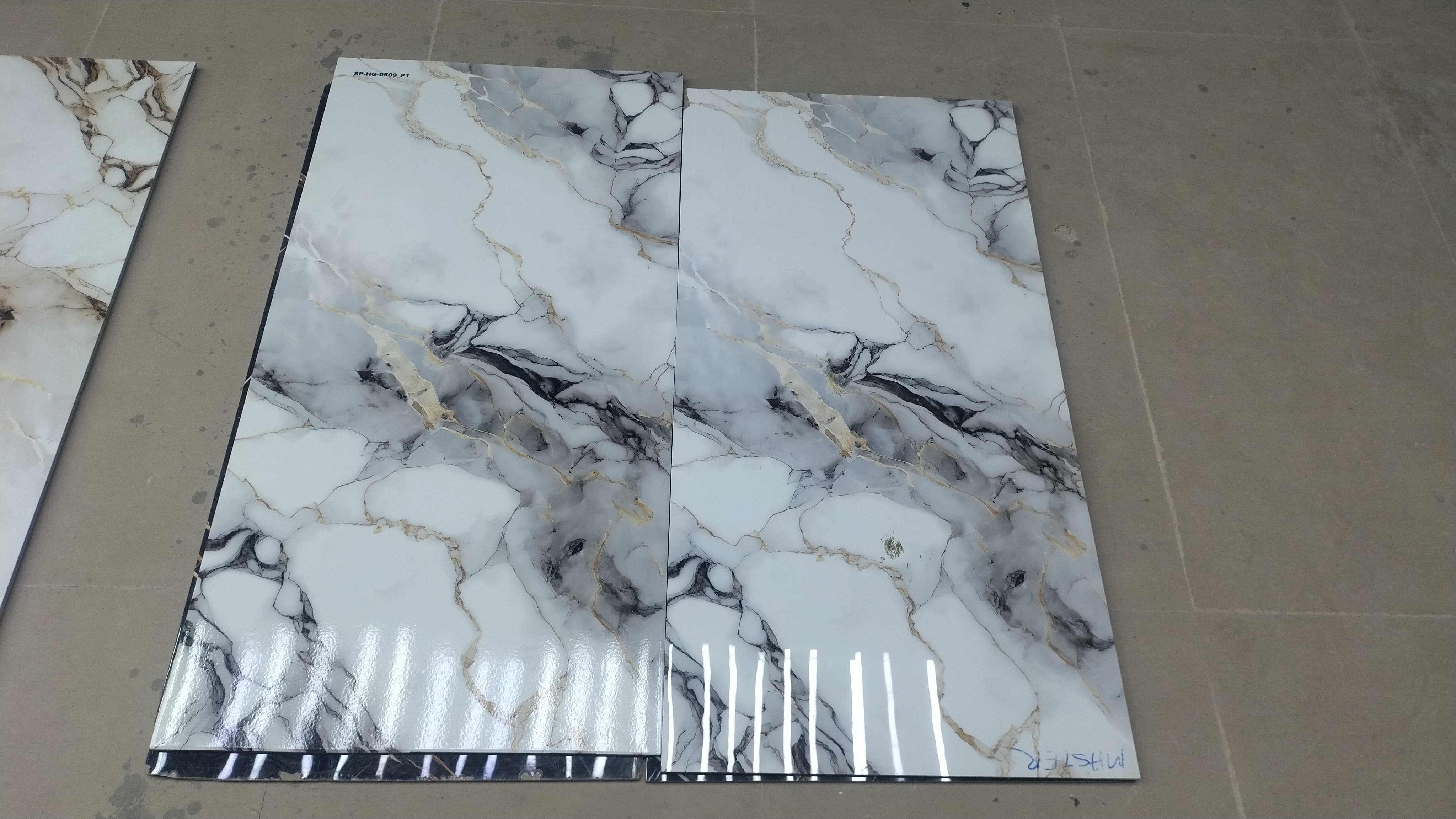 Matching tile design